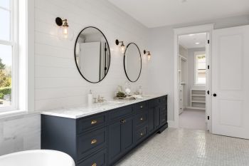 Cabinet Refinishing in Reading, Pennsylvania by Pop Of Color Painting